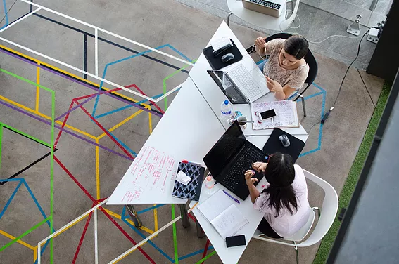 ARE WE OVER HOT DESKING? AND OFFICE CHAIR SINGAPORE MUST BE IN YOUR OFFICE